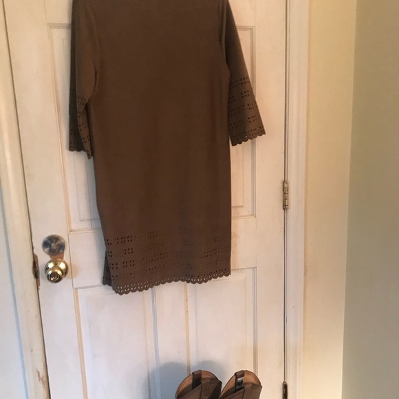 Beautiful unique brown dress - Picture 3 of 4